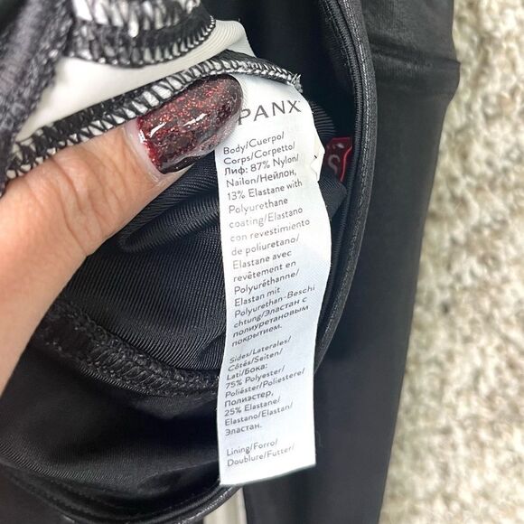 Spanx Leggings Women’s Small Faux Leather Black and White Striped - Picture 6 of 9